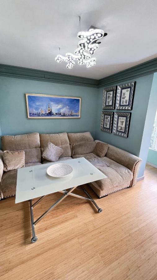180 Home Luxury N. De Los Angeles Séville Extérieur photo